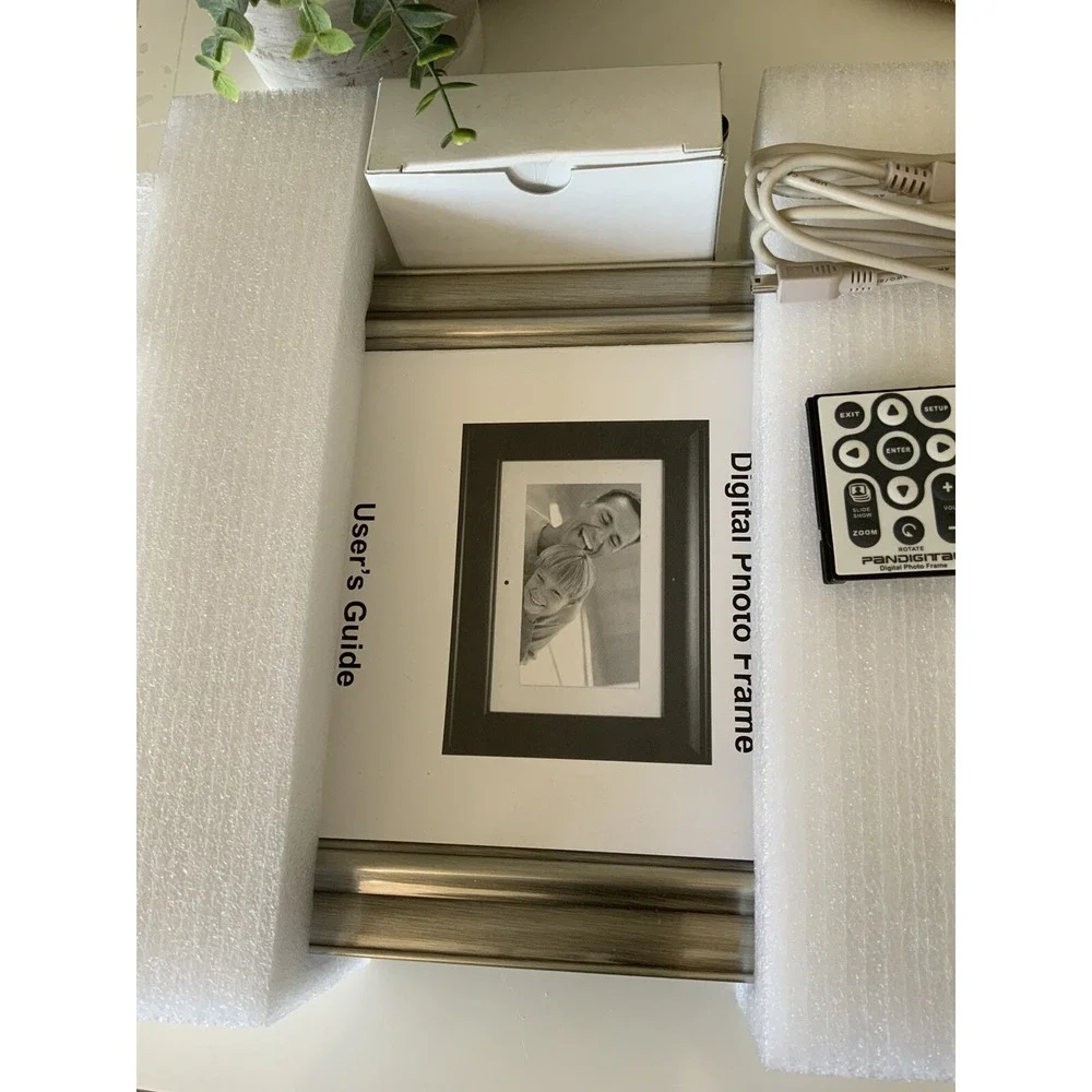Vintage Pandigital 8-Inch Digital‎ Picture Frame Gray PAN808-XAV New Open Box